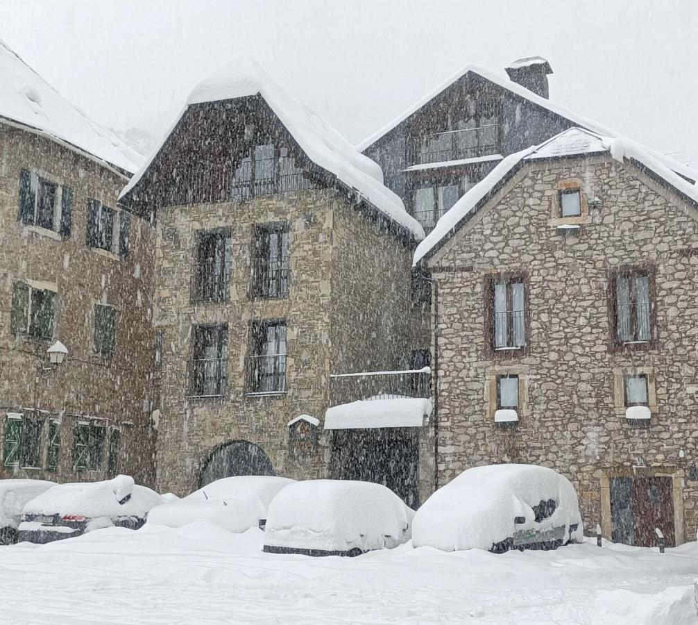 Hotel Valle De Izas Sallent de Gállego Exterior foto