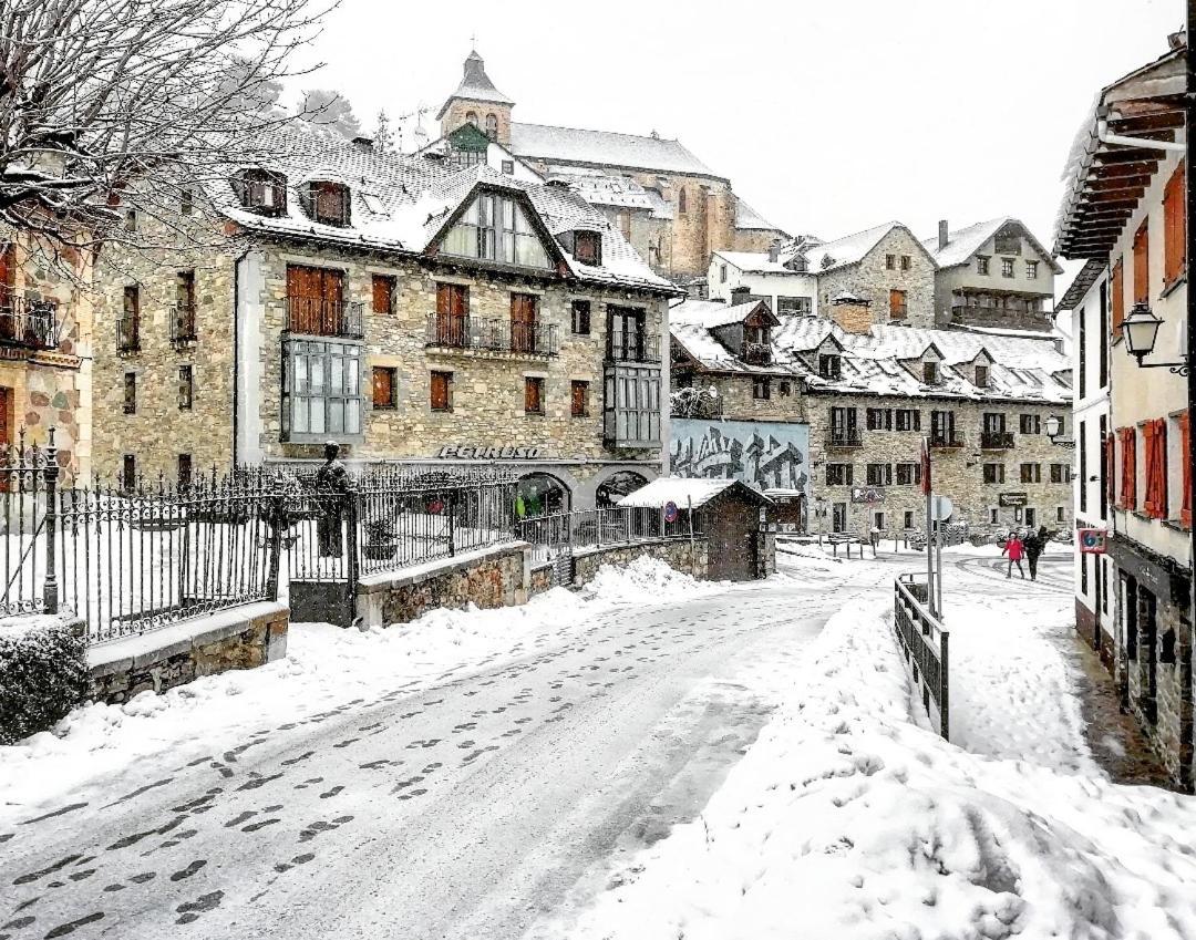 Hotel Valle De Izas Sallent de Gállego Exterior foto